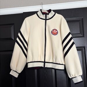 Gucci style! Matching Set Fun Cream Women's Bomber Jacket and matching pants!